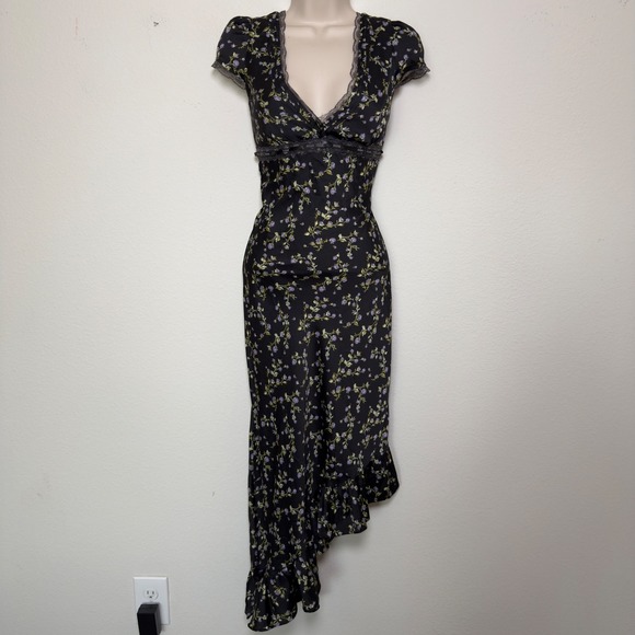 Kimchi Blue Dresses & Skirts - Kimchi Blue y2k Women Babydoll Dress Black Floral Lace Fairy Grunge Asymmetric